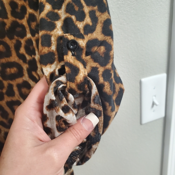 Leopard blouse - Picture 2 of 3